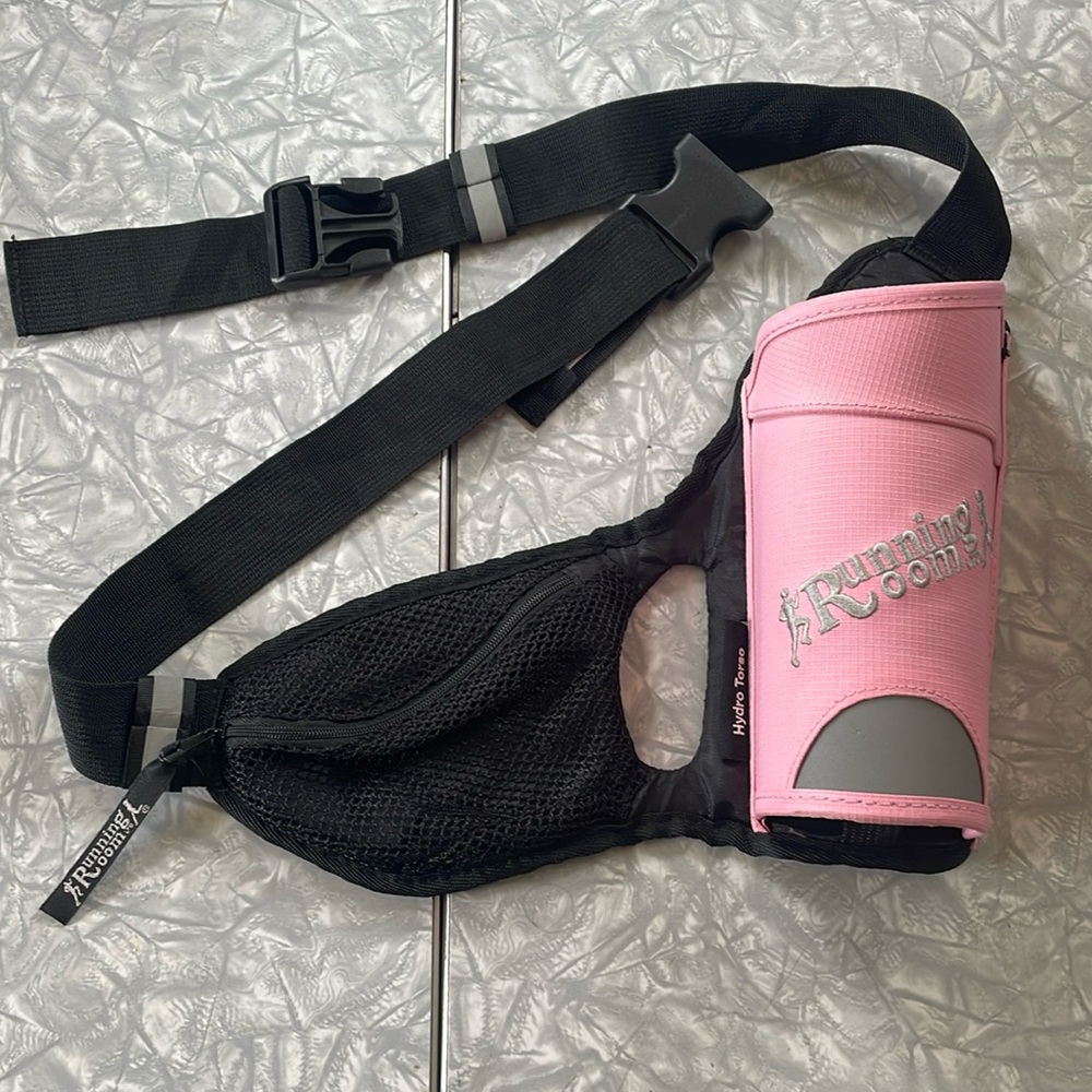 🖤Running Room Hydro Torso bottle holder.